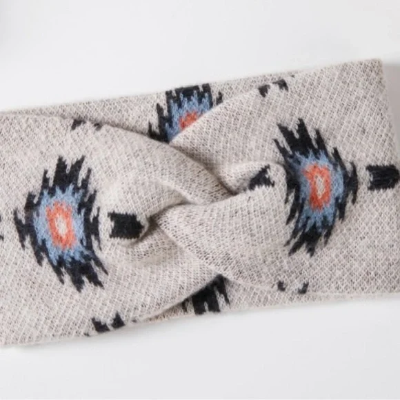 Aztec Print Twisted Earwarmer - Picture 3 of 4